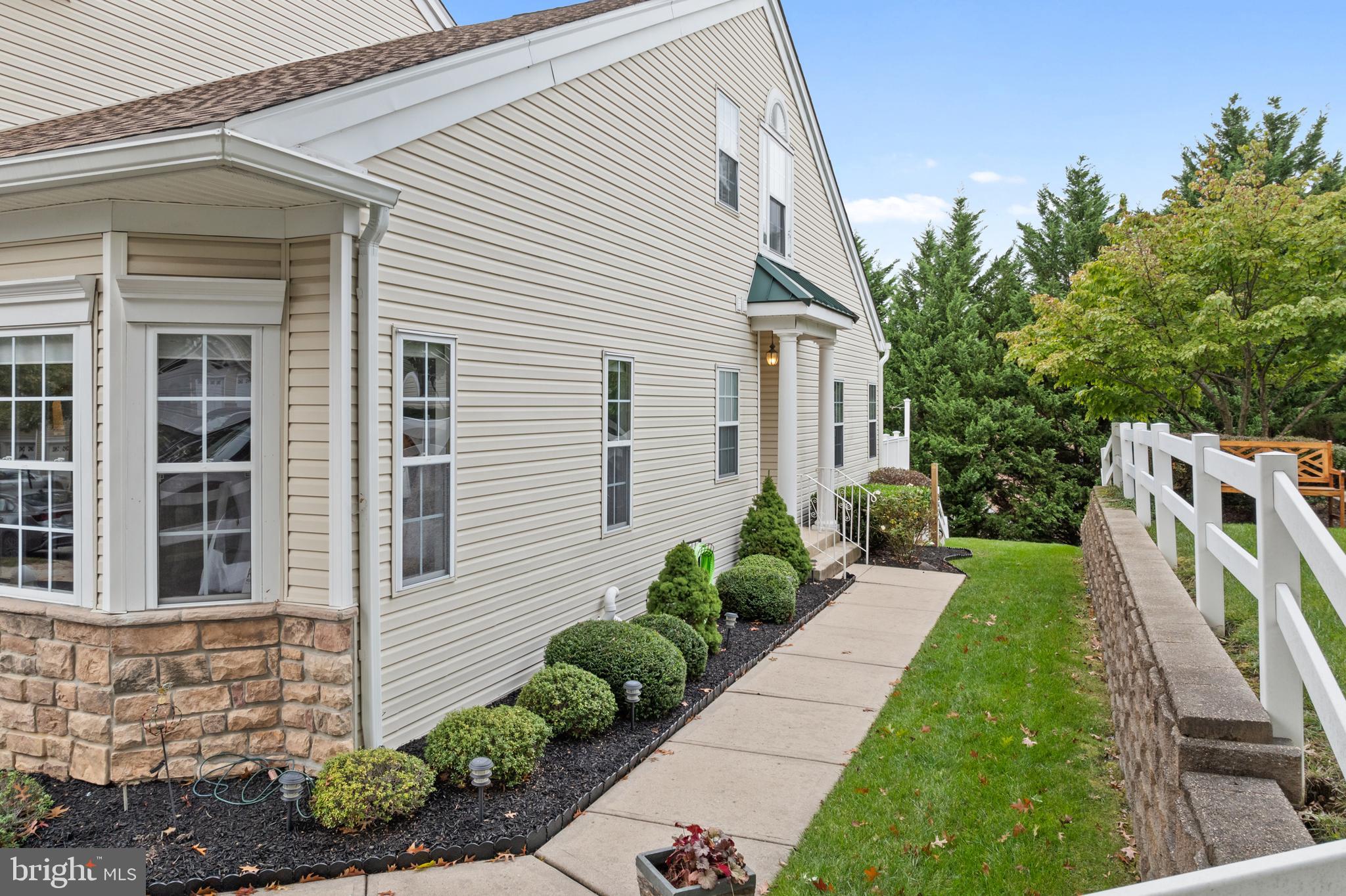 34 DRESNER CIRCLE