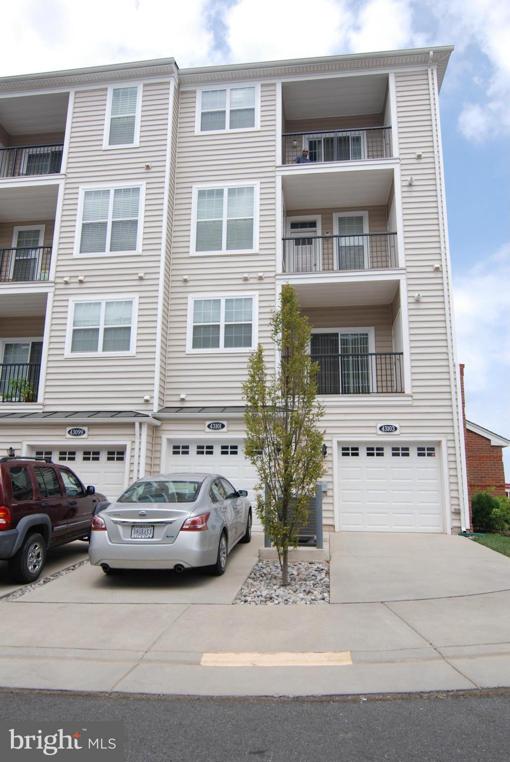 LOUDOUN VALLEY ESTATES - Residential Lease