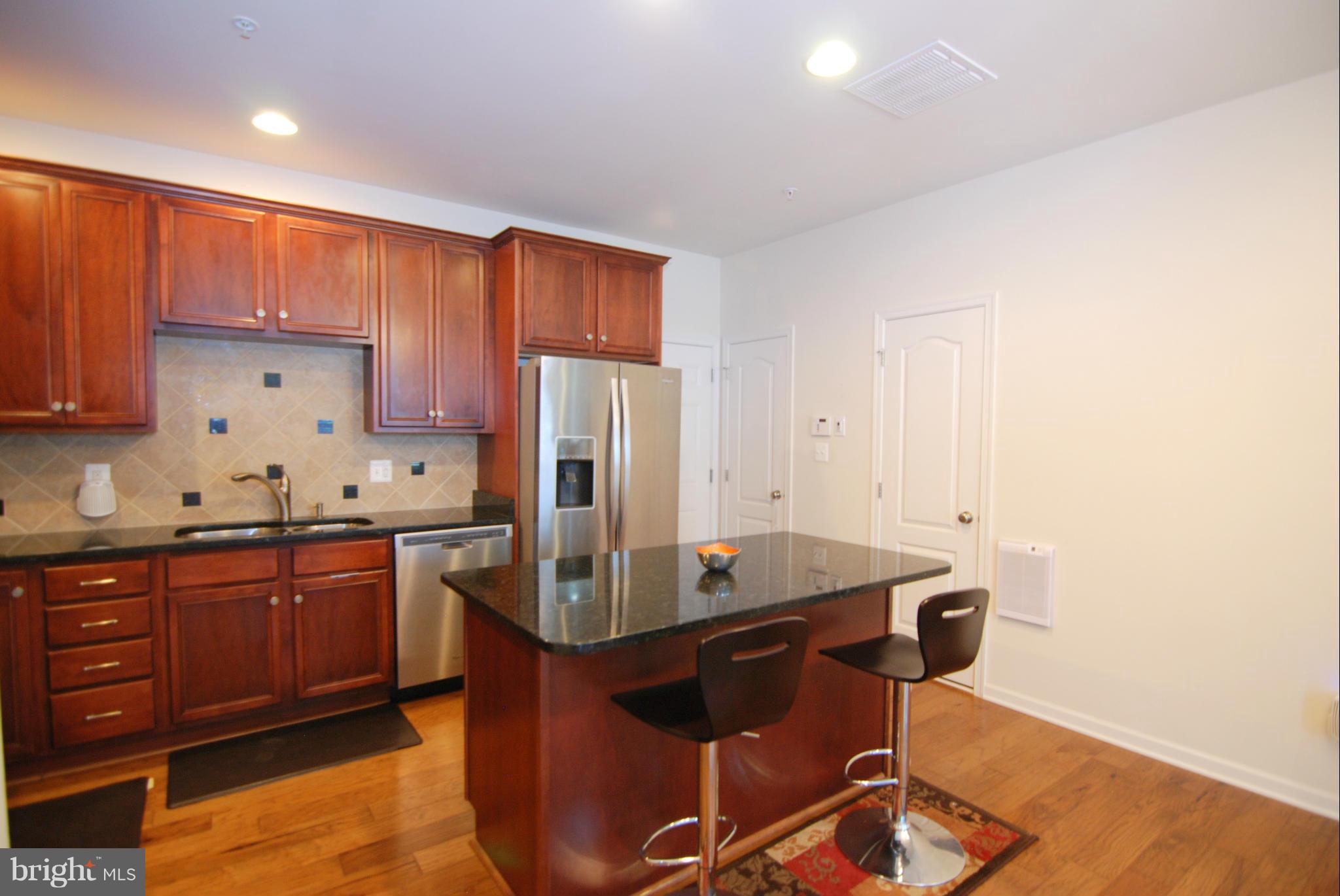 LOUDOUN VALLEY ESTATES - Residential Lease