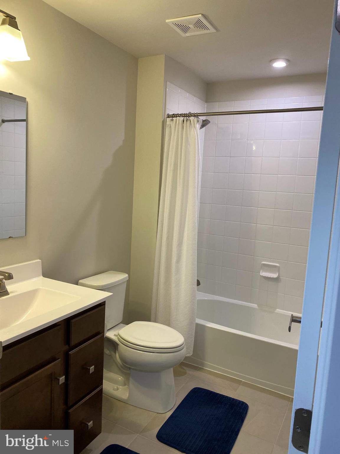 ARCADIA NORTH - Residential Lease