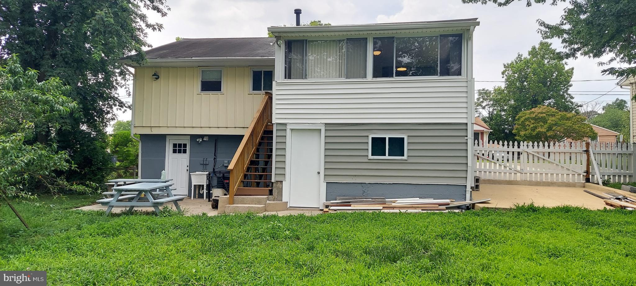 KENMOOR - Residential Lease