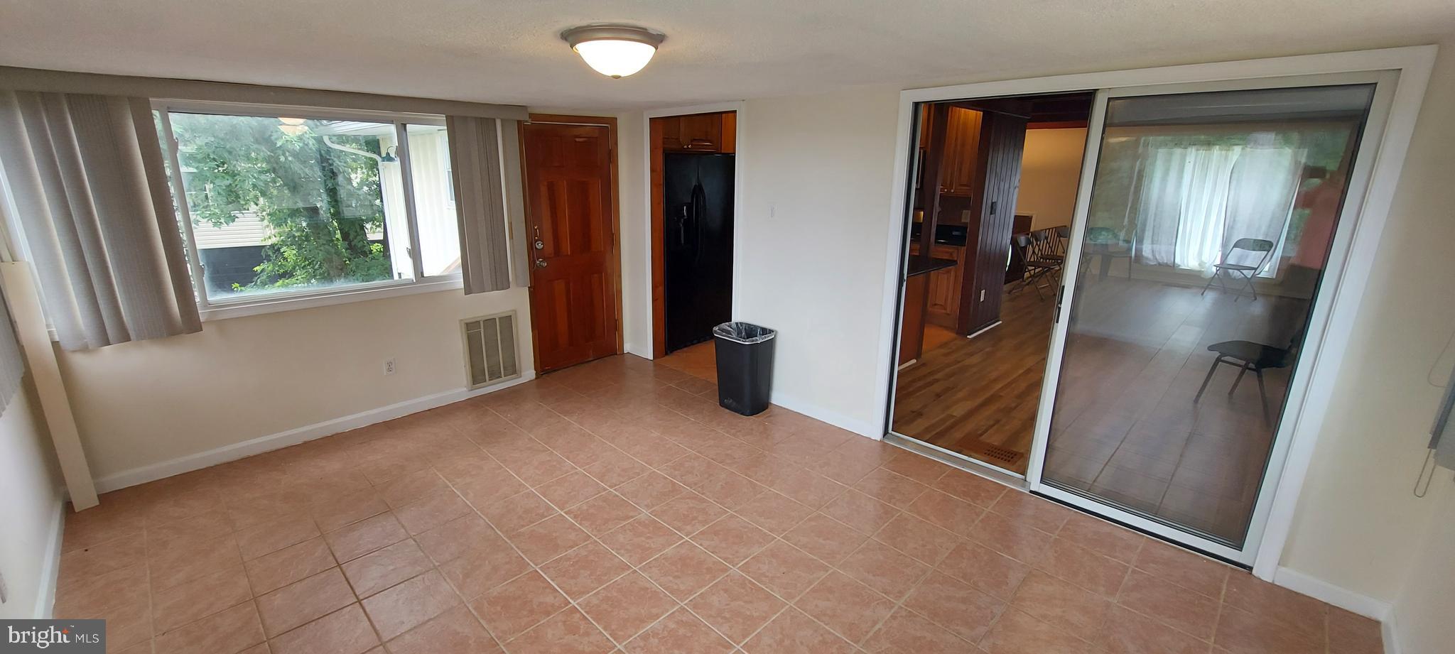 KENMOOR - Residential Lease