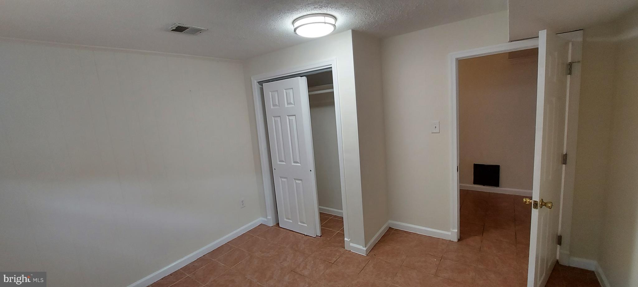 KENMOOR - Residential Lease