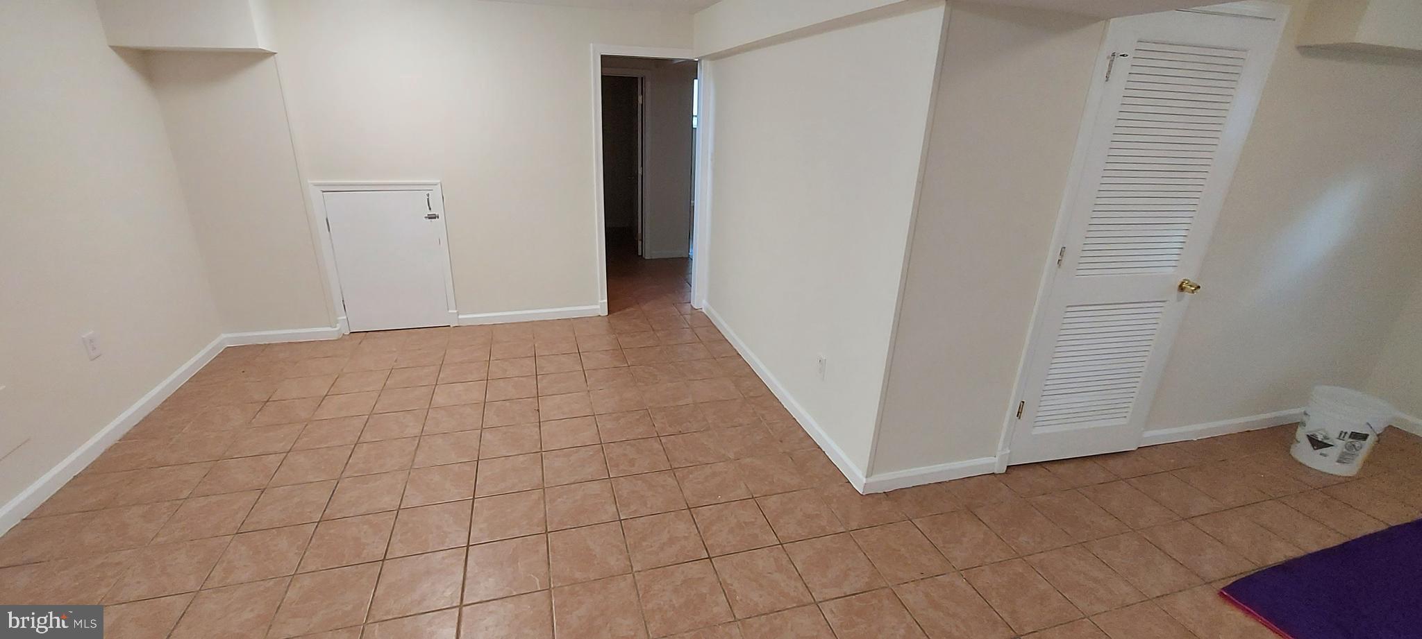 KENMOOR - Residential Lease