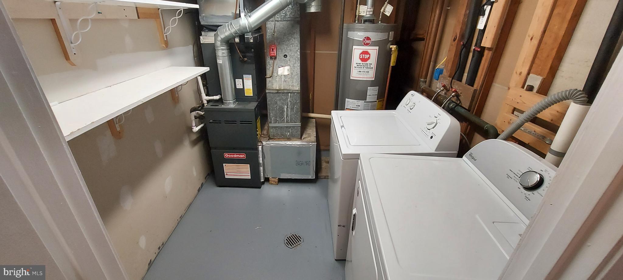 KENMOOR - Residential Lease