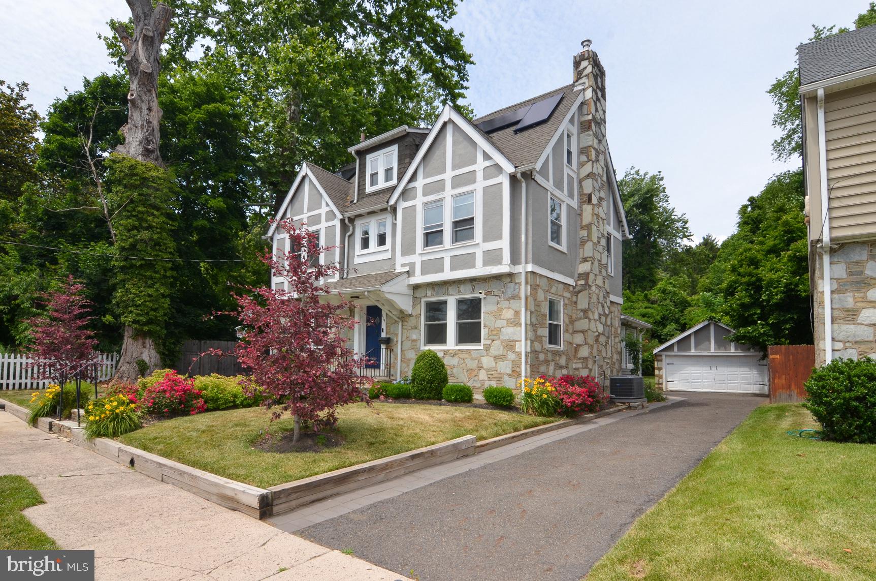 114 SCHOOL LANE