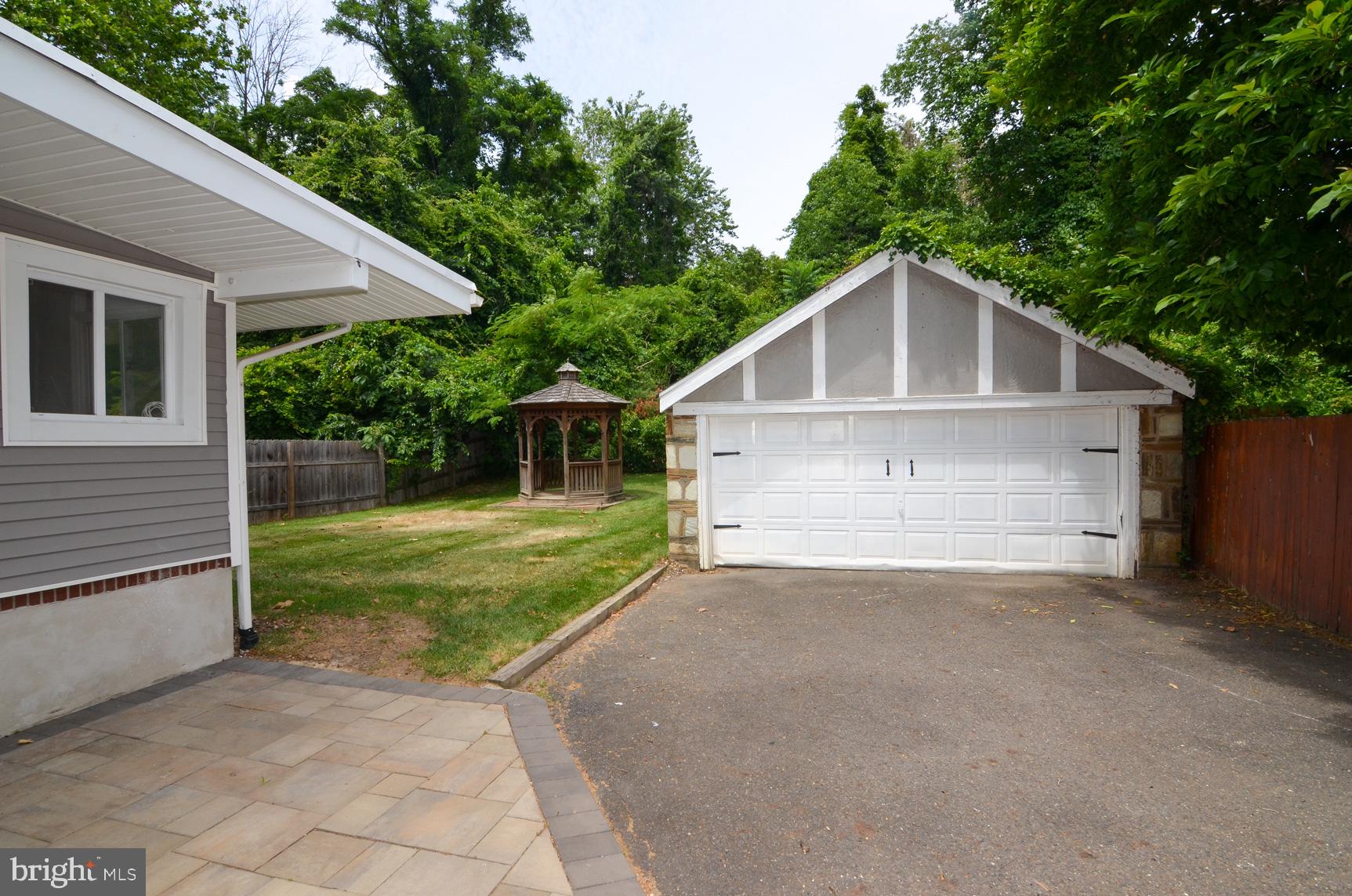 114 SCHOOL LANE