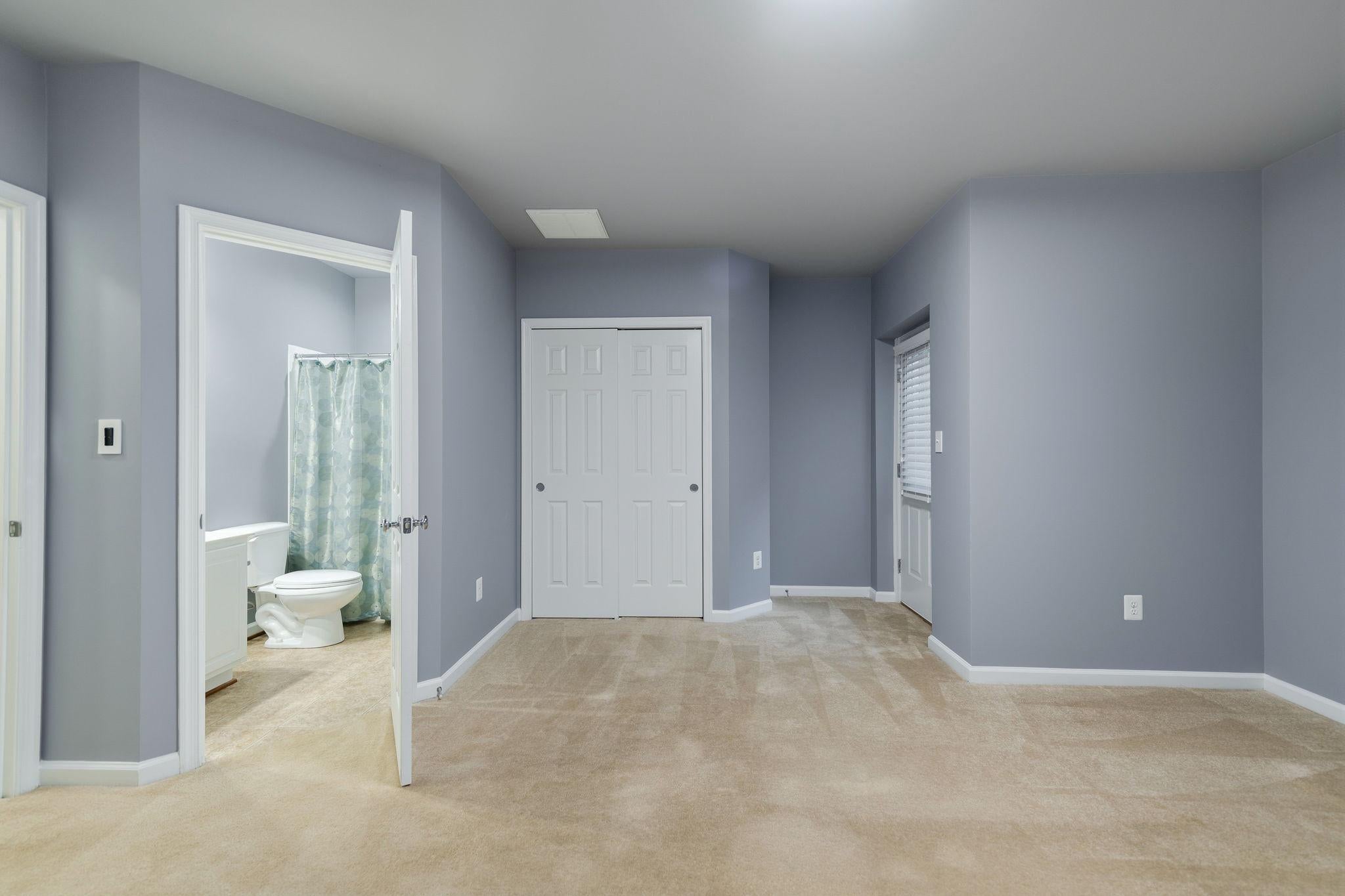 2977 CHINKAPIN OAK LANE