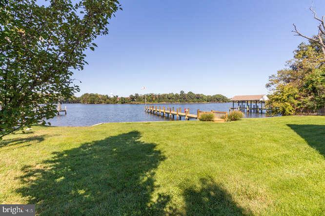 PARADISE BEACH - Residential Lease