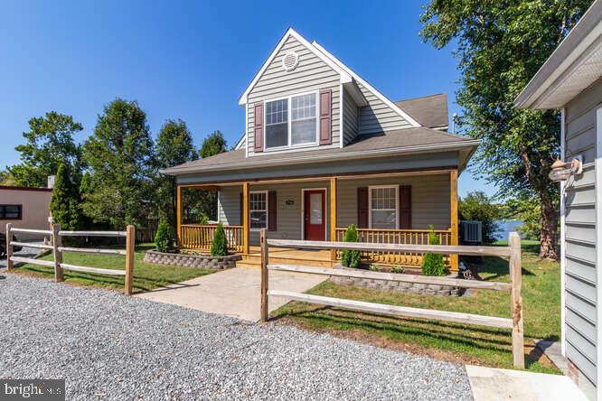 PARADISE BEACH - Residential Lease