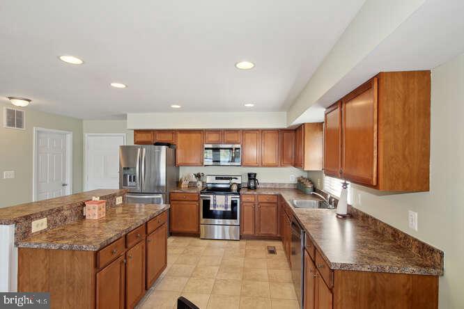 PARADISE BEACH - Residential Lease