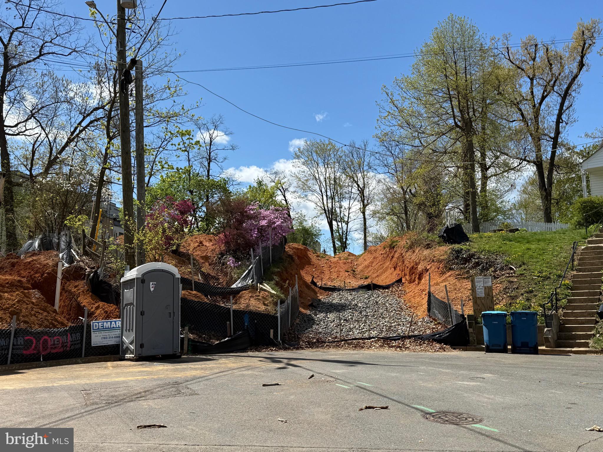 PIMMIT HILLS - Residential