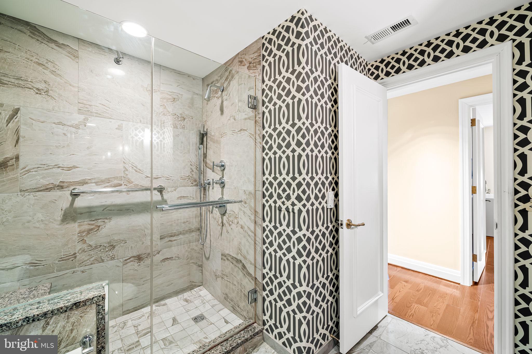 PIKESVILLE - Residential