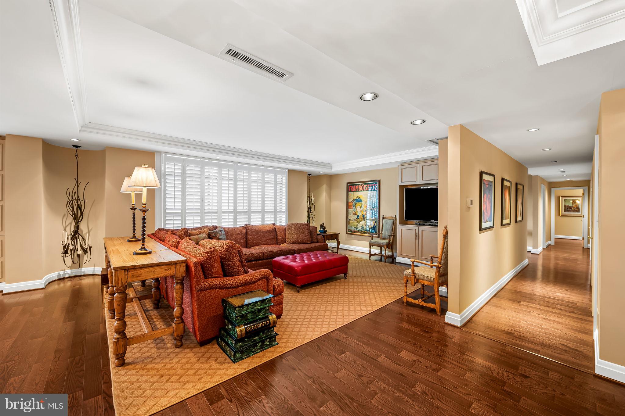 PIKESVILLE - Residential