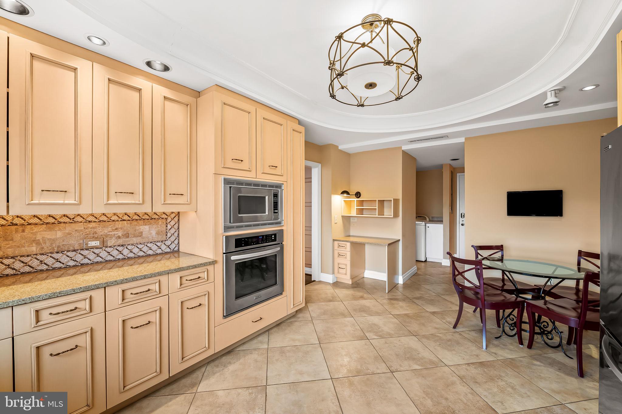 PIKESVILLE - Residential