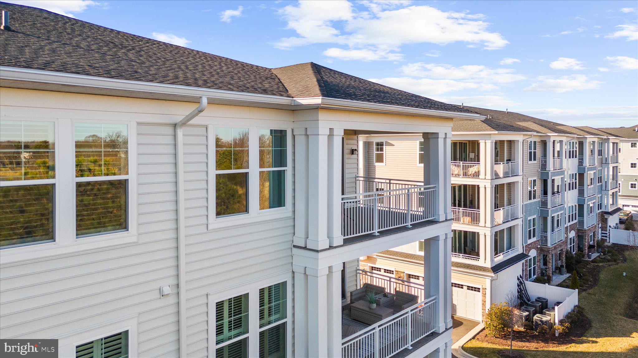 FOUR SEASONS AT KENT ISLAND - Residential