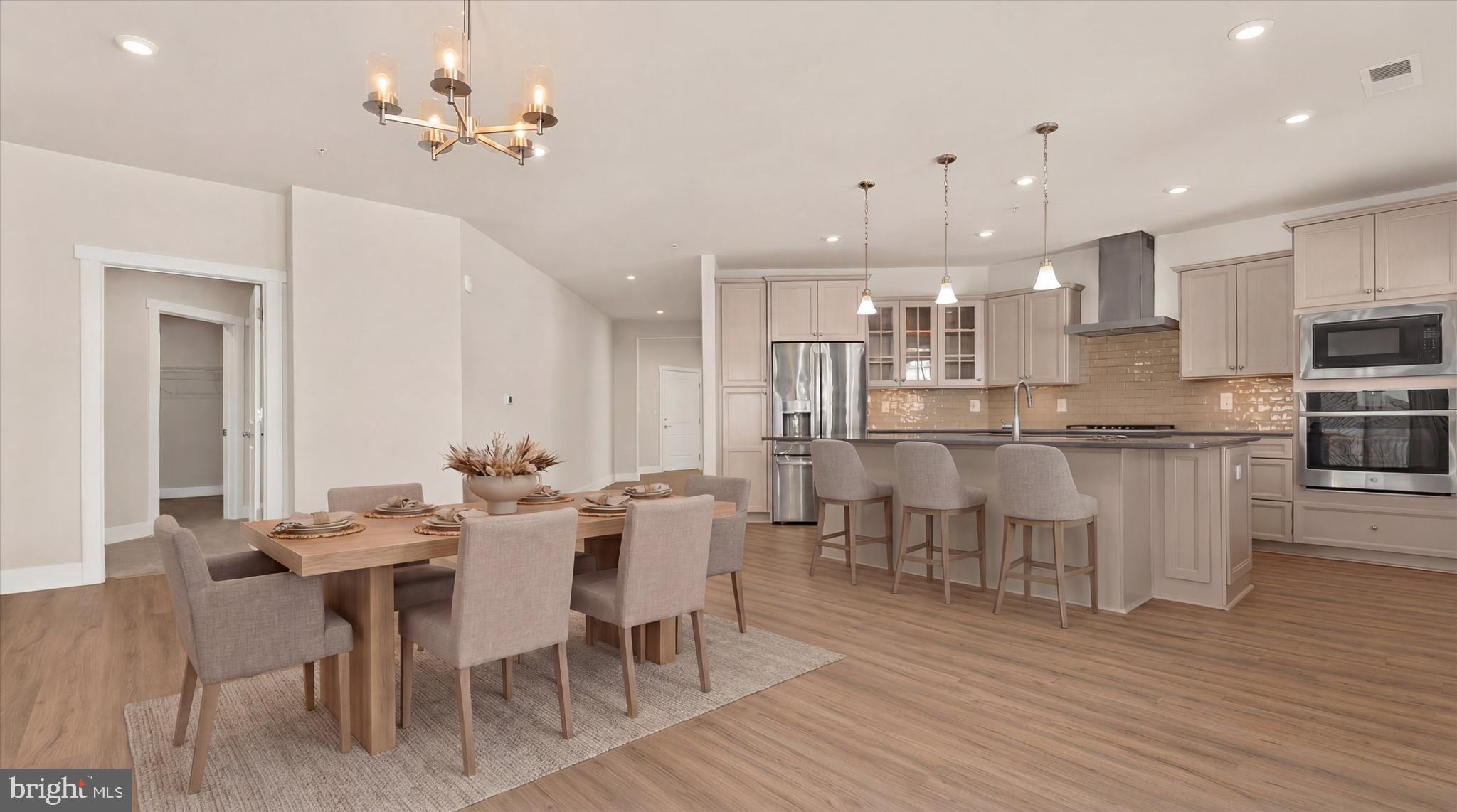 FOUR SEASONS AT KENT ISLAND - Residential