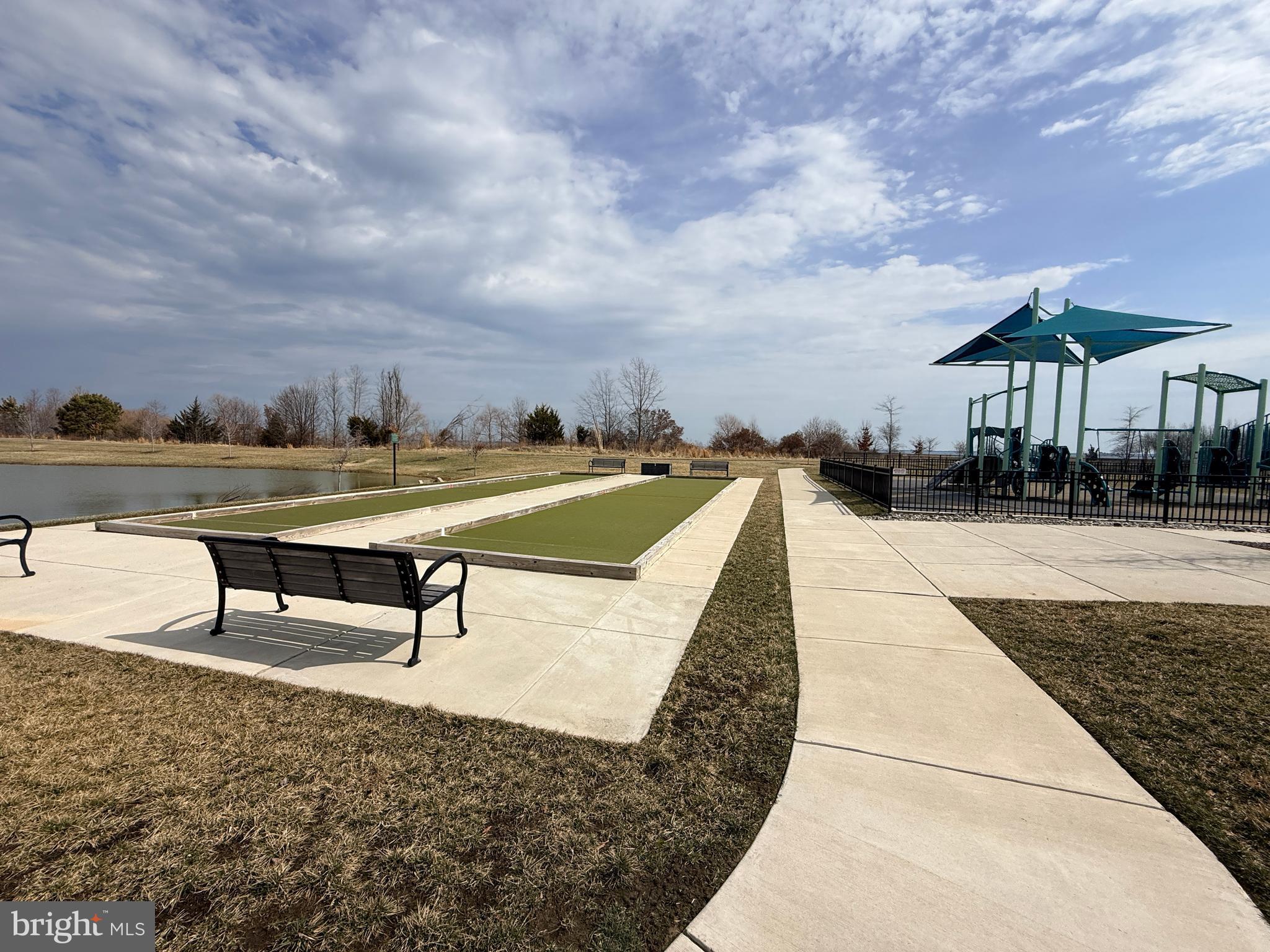 FOUR SEASONS AT KENT ISLAND - Residential