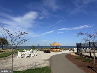 FOUR SEASONS AT KENT ISLAND - Residential