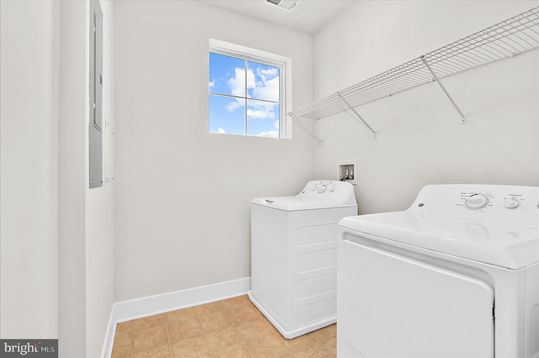 FOUR SEASONS AT KENT ISLAND - Residential