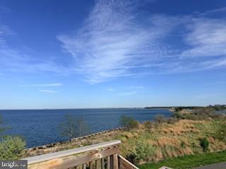 FOUR SEASONS AT KENT ISLAND - Residential