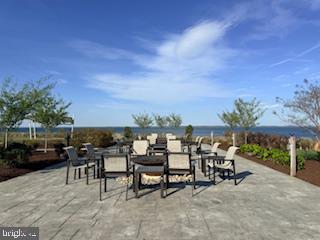 FOUR SEASONS AT KENT ISLAND - Residential