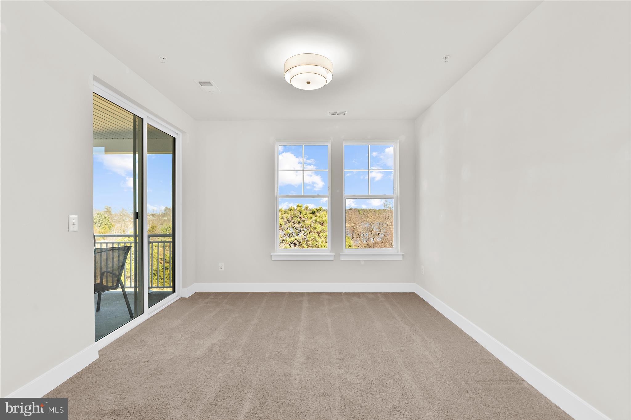 FOUR SEASONS AT KENT ISLAND - Residential