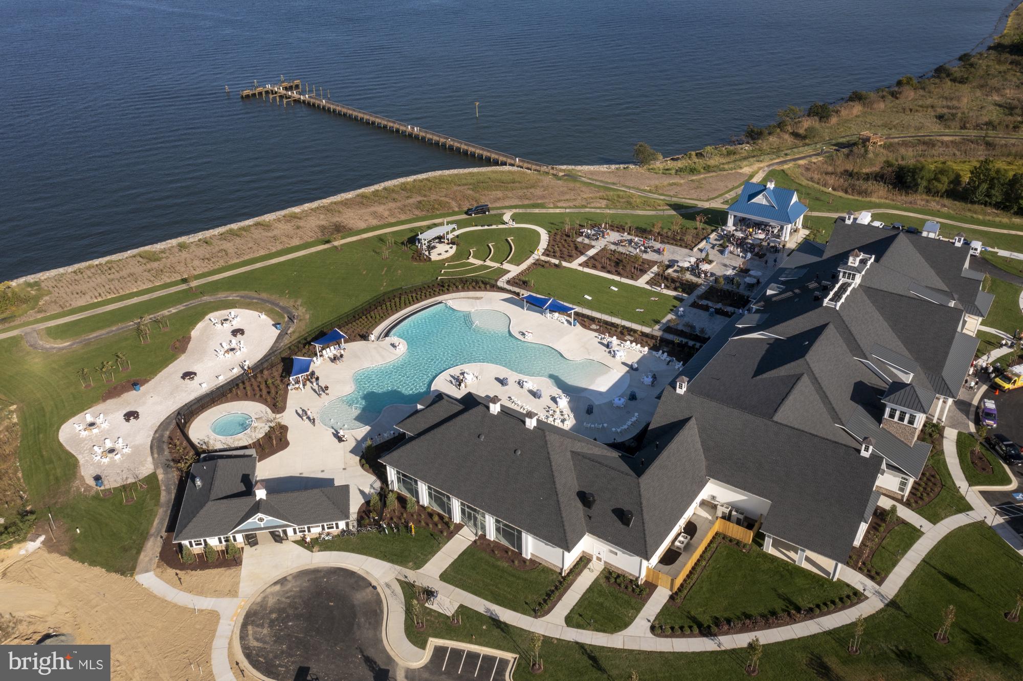 FOUR SEASONS AT KENT ISLAND - Residential