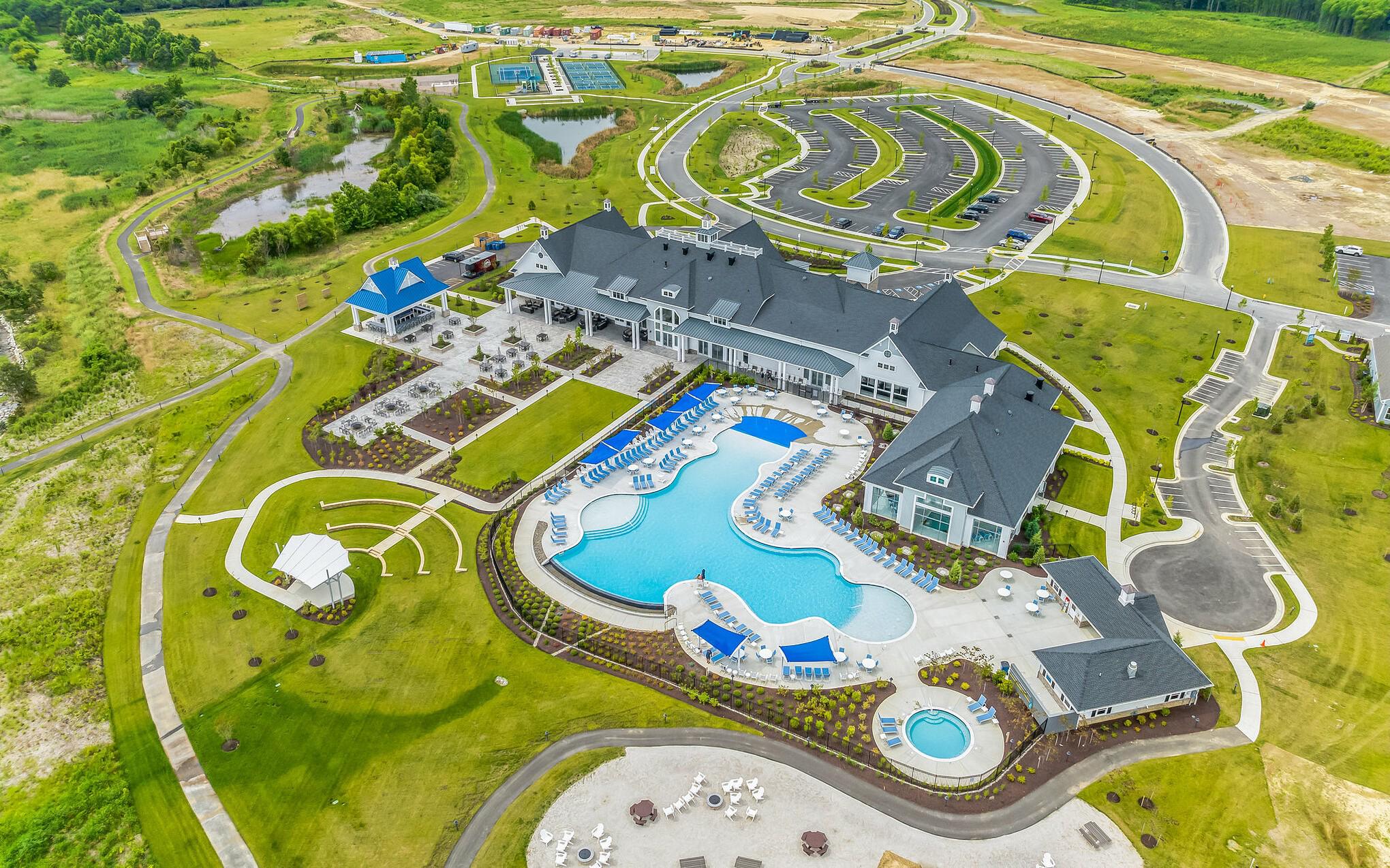 FOUR SEASONS AT KENT ISLAND - Residential