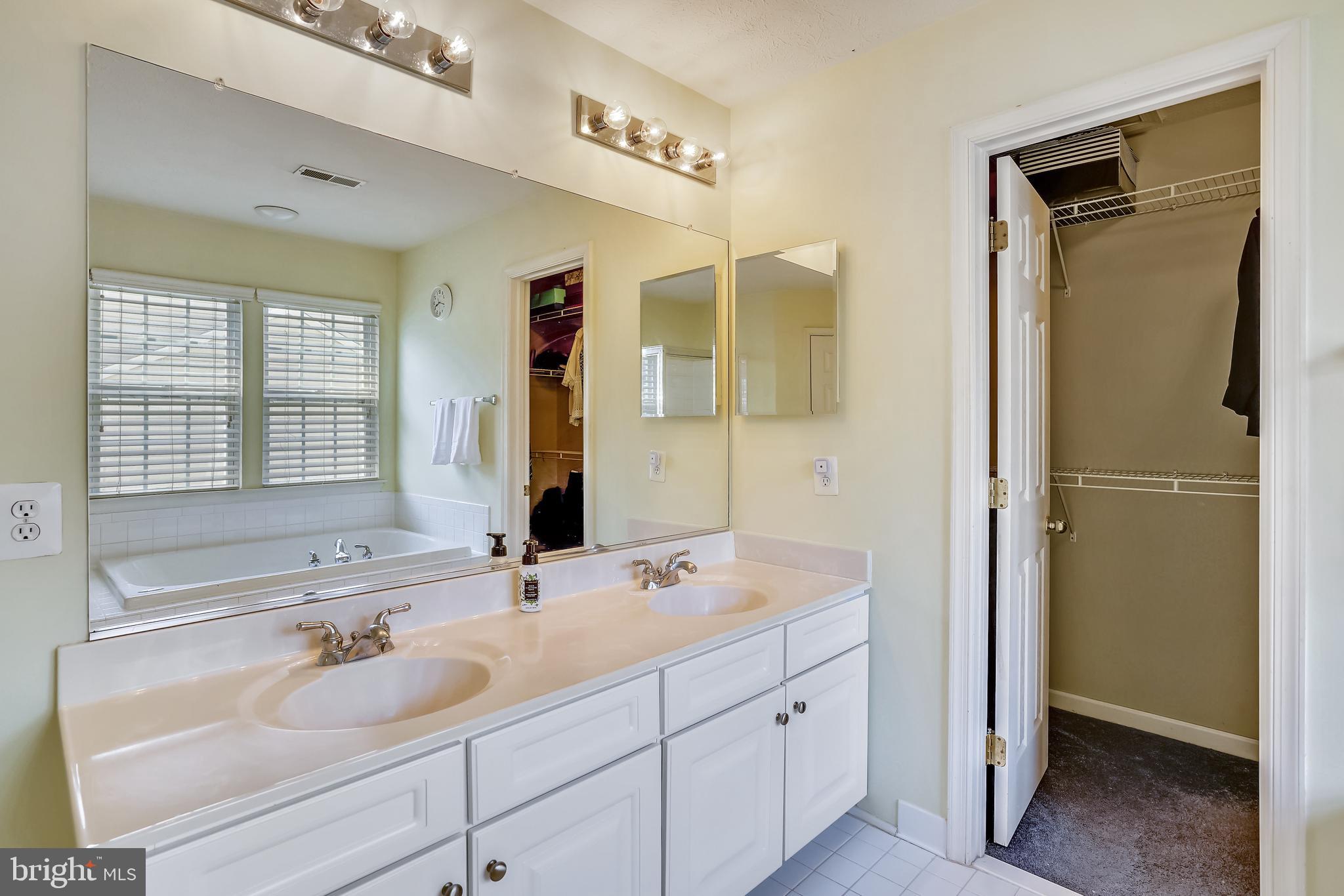 VILLAGES OF WINTERSET - Residential