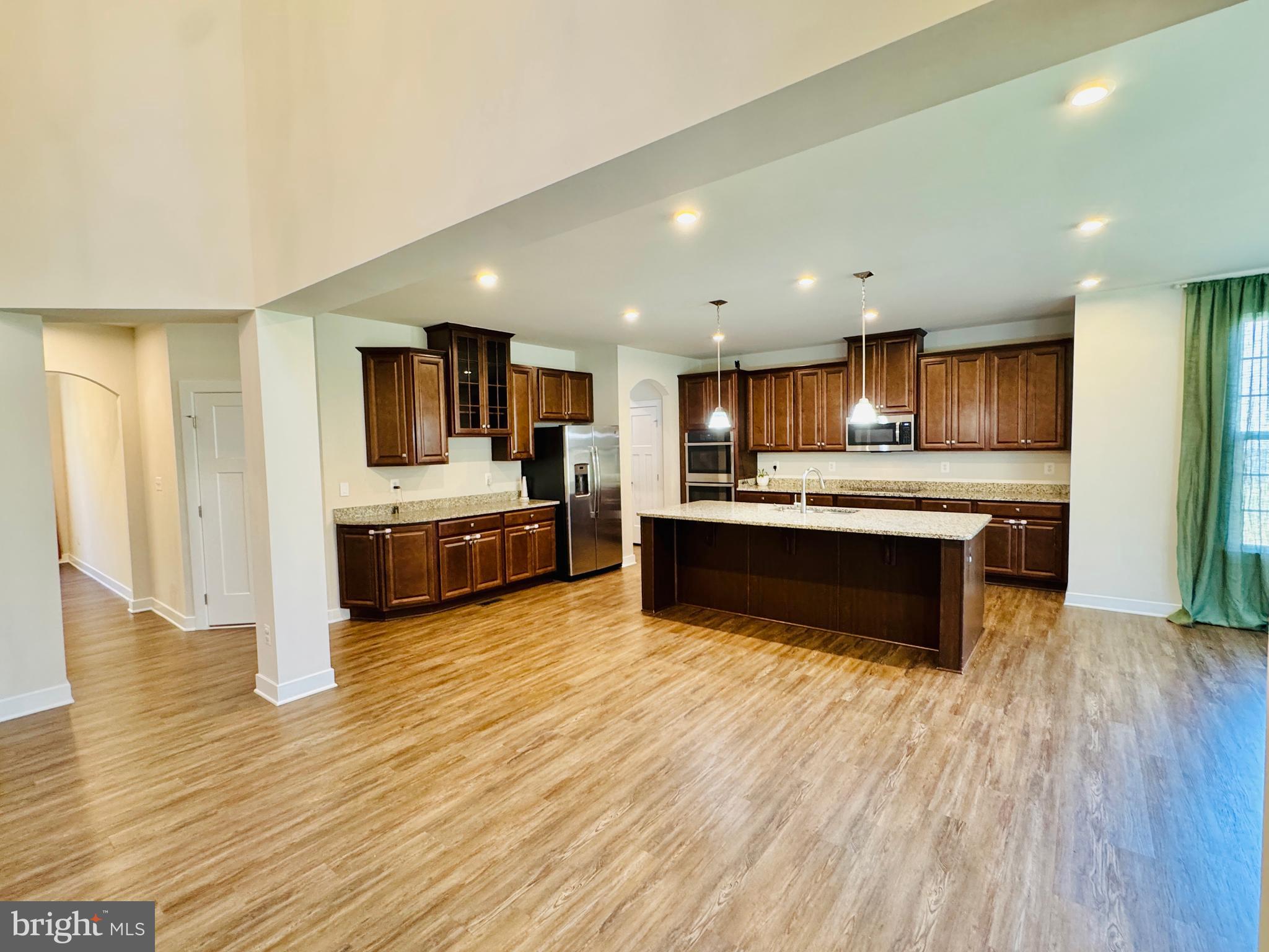 ONVILLE ESTATES - Residential Lease