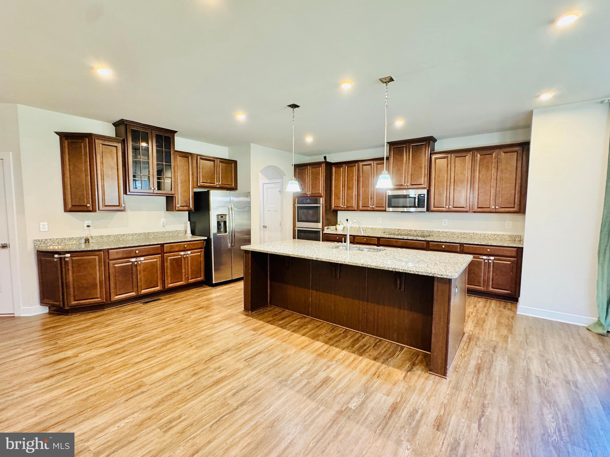 ONVILLE ESTATES - Residential Lease