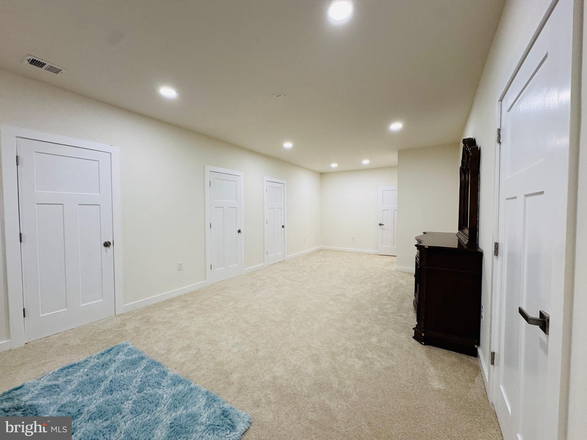 ONVILLE ESTATES - Residential Lease