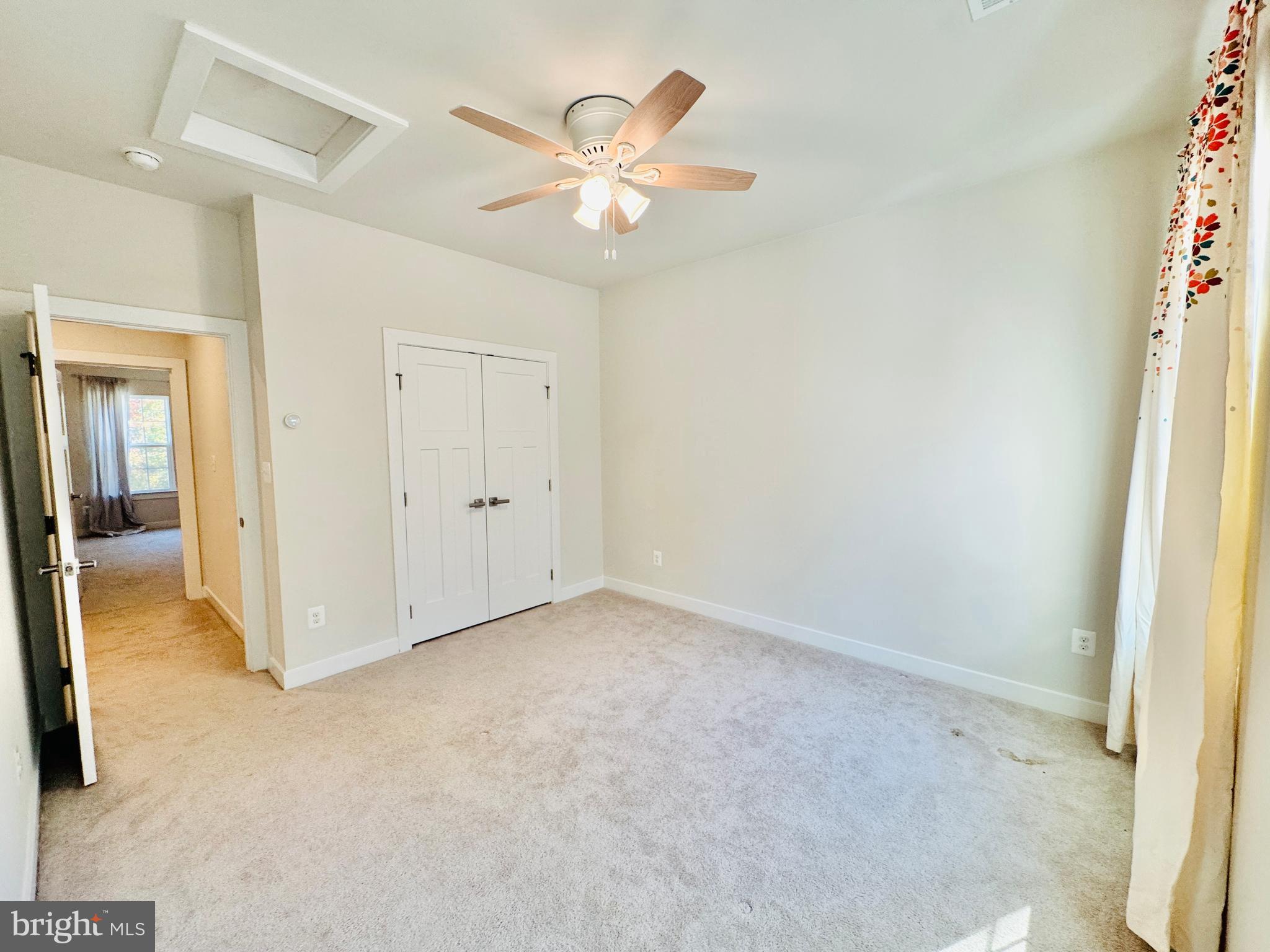 ONVILLE ESTATES - Residential Lease