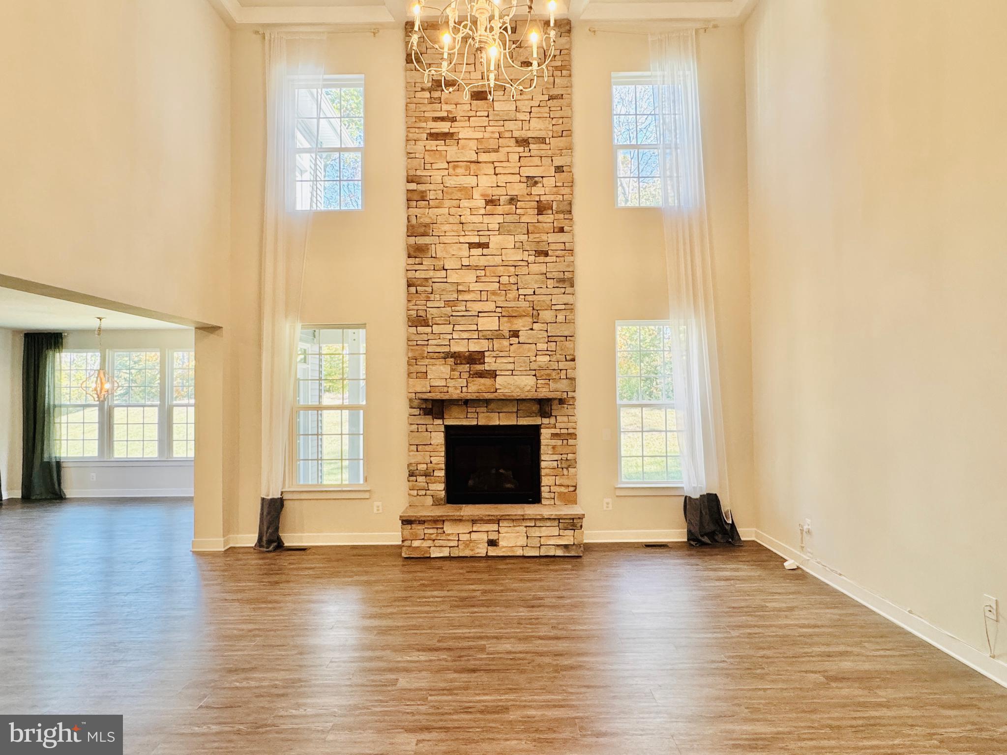 ONVILLE ESTATES - Residential Lease