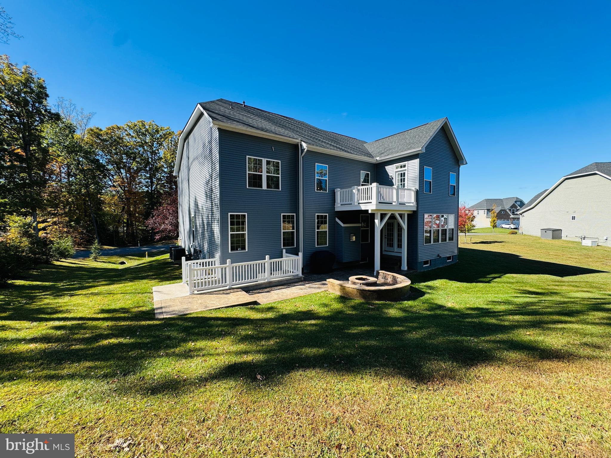 ONVILLE ESTATES - Residential Lease