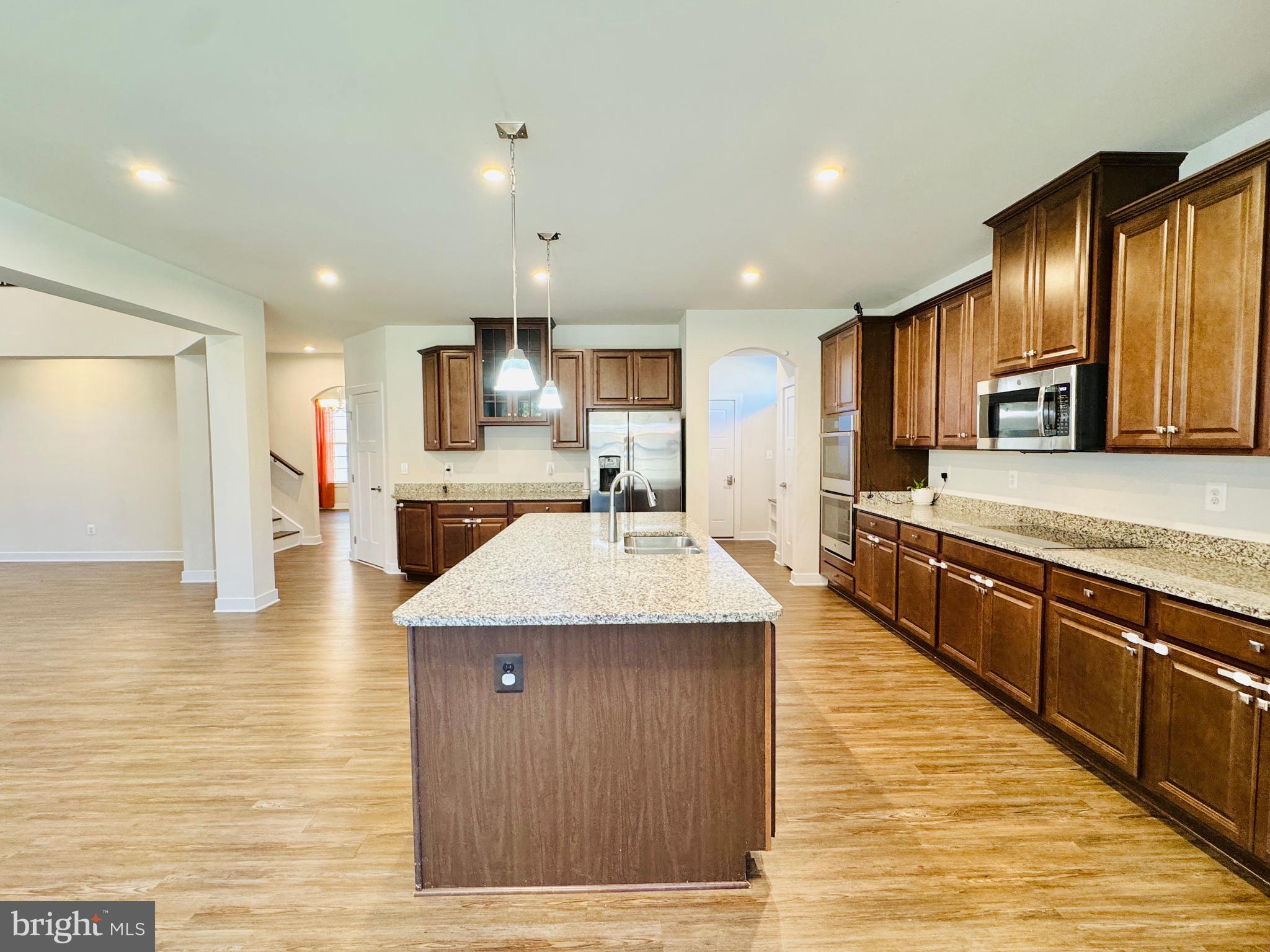 ONVILLE ESTATES - Residential Lease