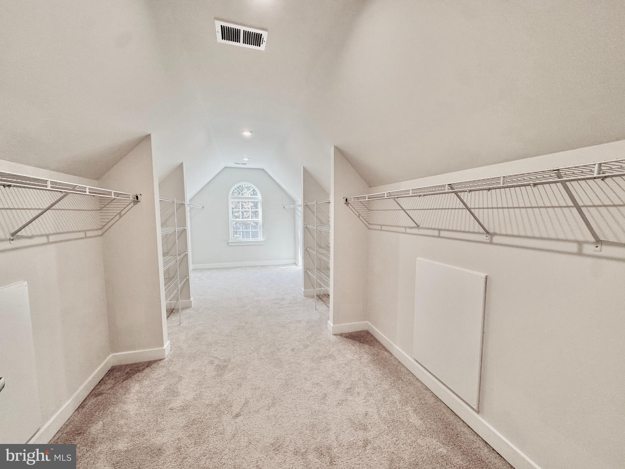 ONVILLE ESTATES - Residential Lease