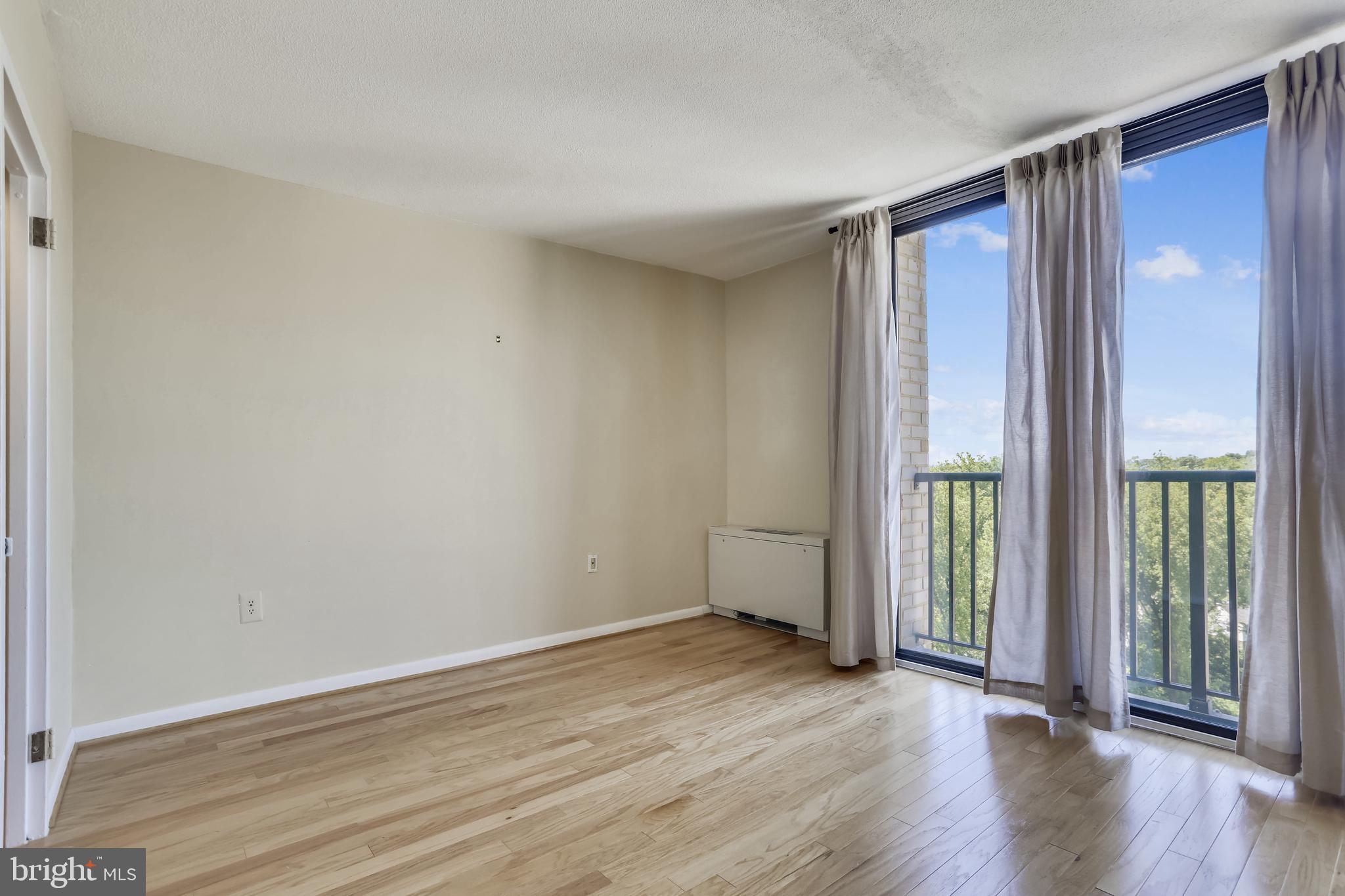 RIVERIA OF CHEVY CHASE - Residential Lease