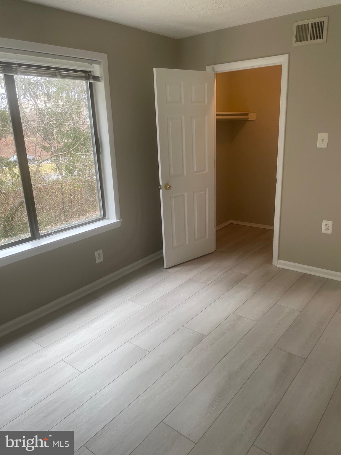 125 CLUBHOUSE DRIVE K SW 5