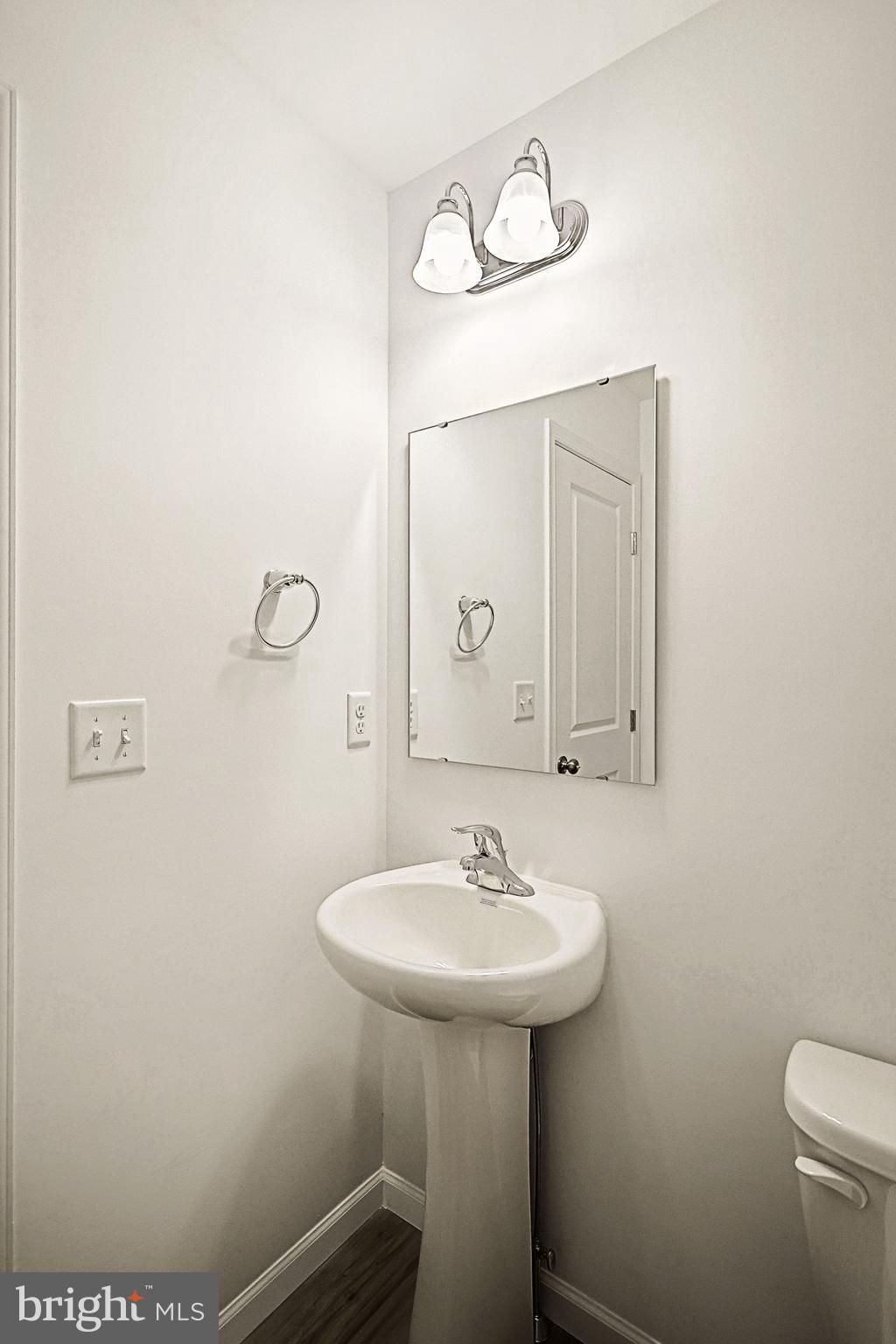 STONE MILL ESTATES - Residential