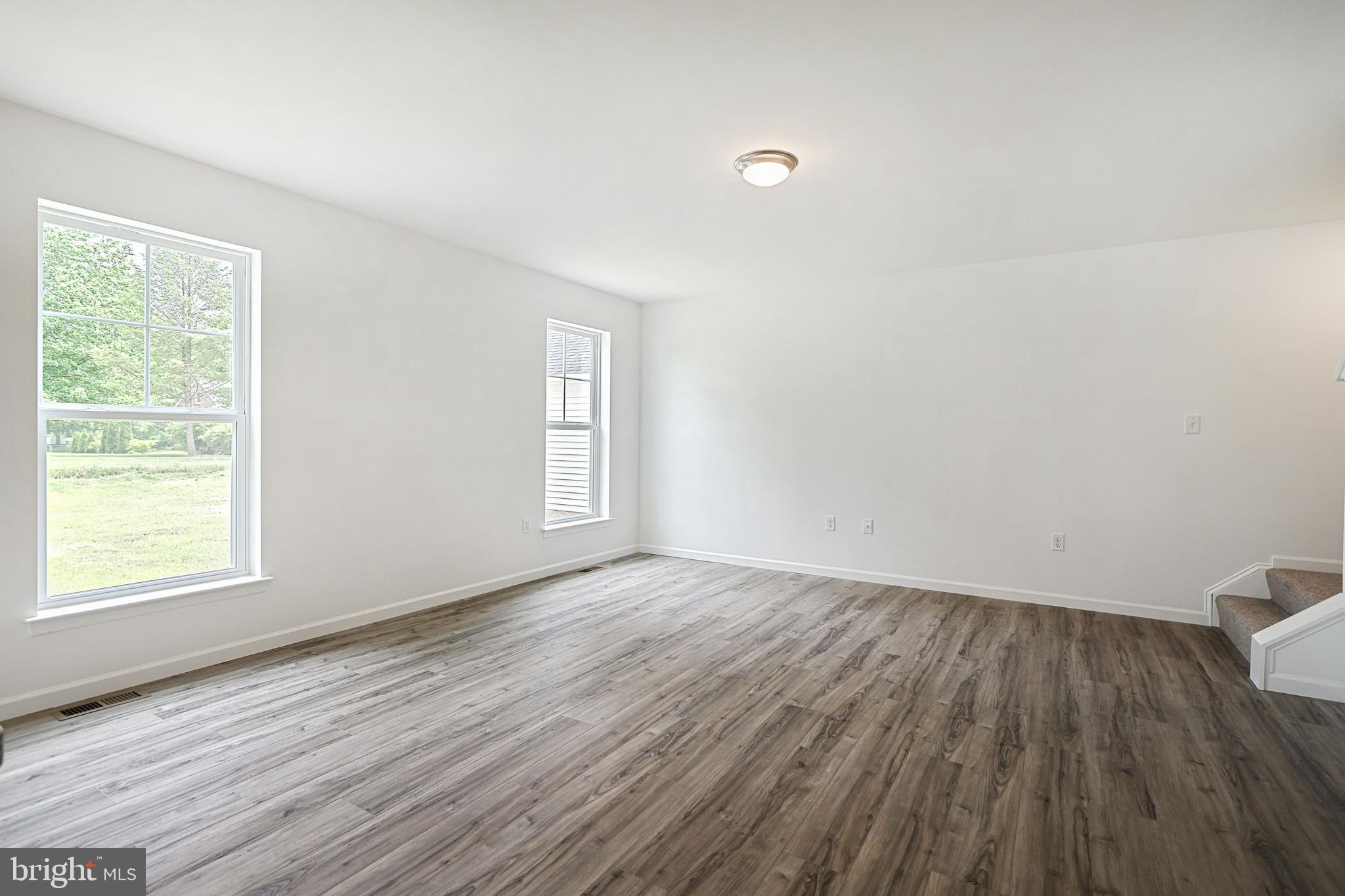 STONE MILL ESTATES - Residential