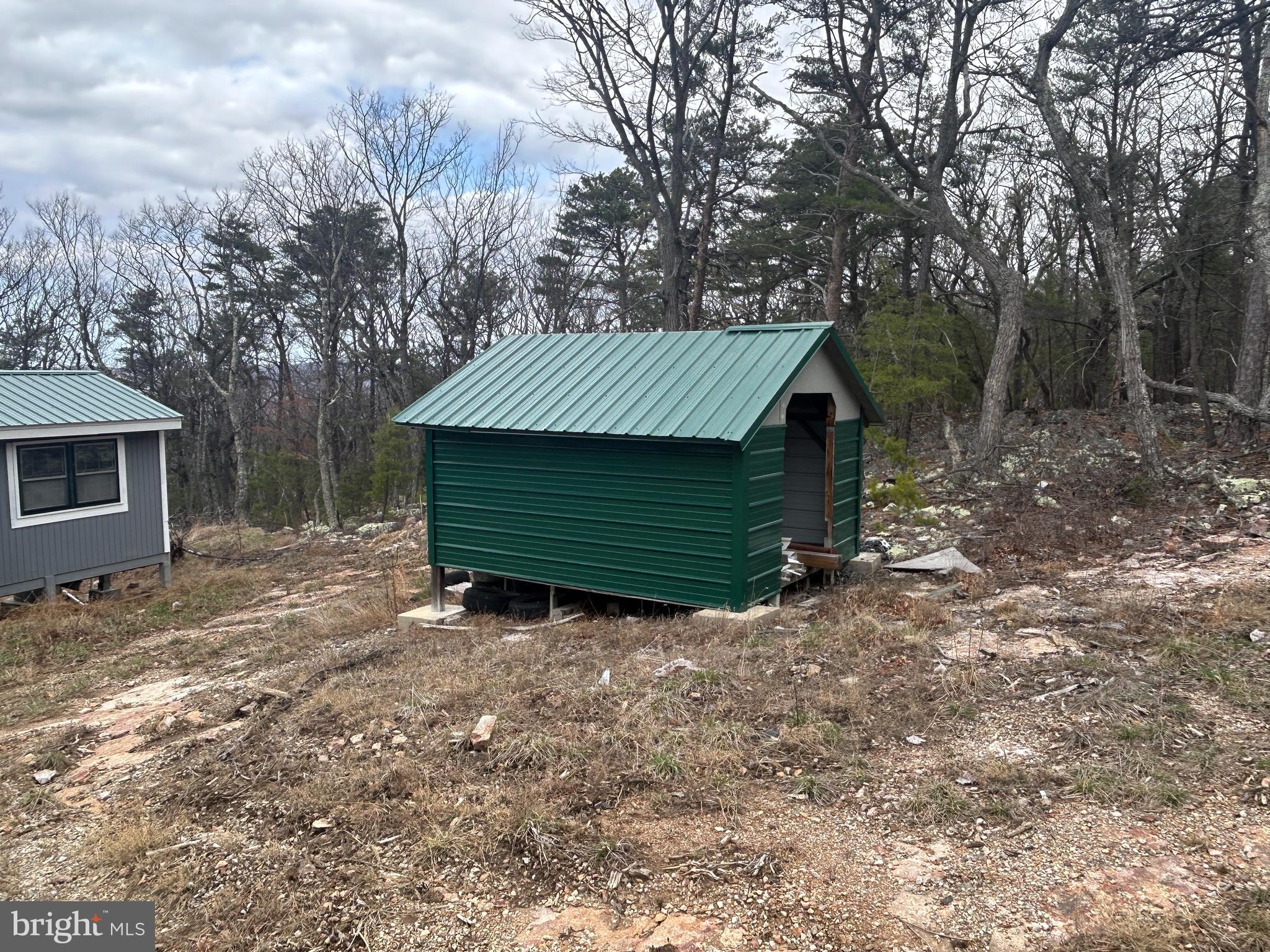 PINE RDG RANCHETTS - Residential