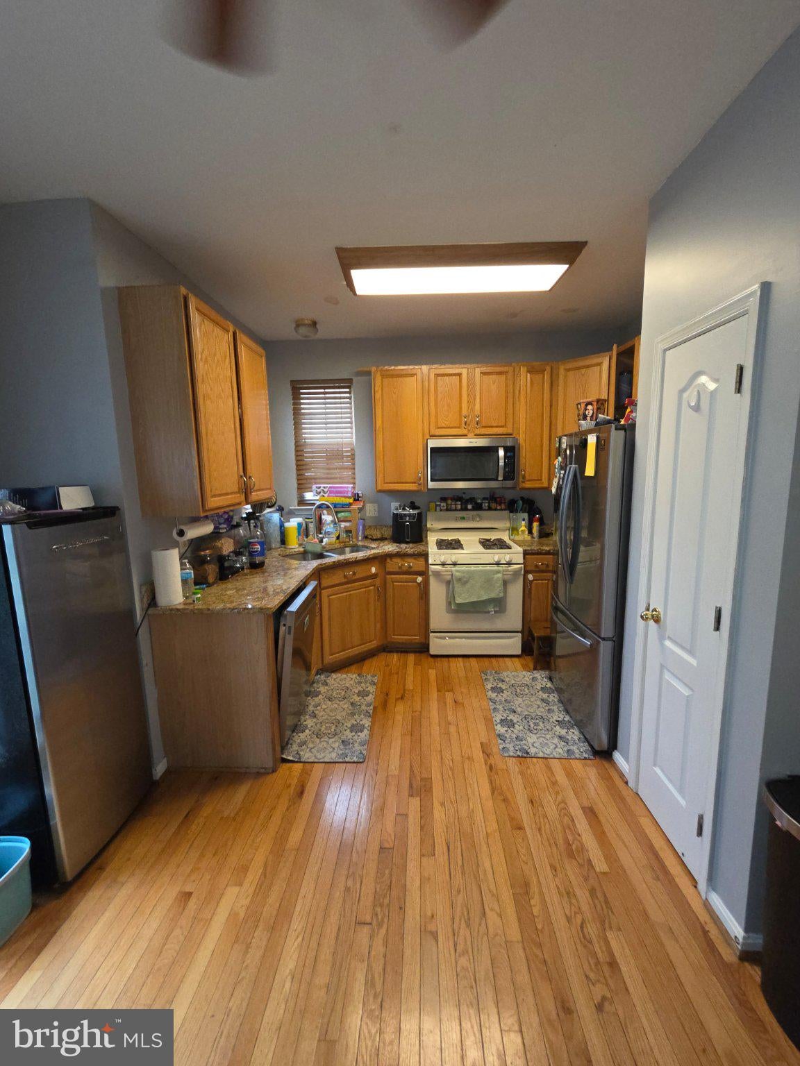 2304 LEYTON COURT