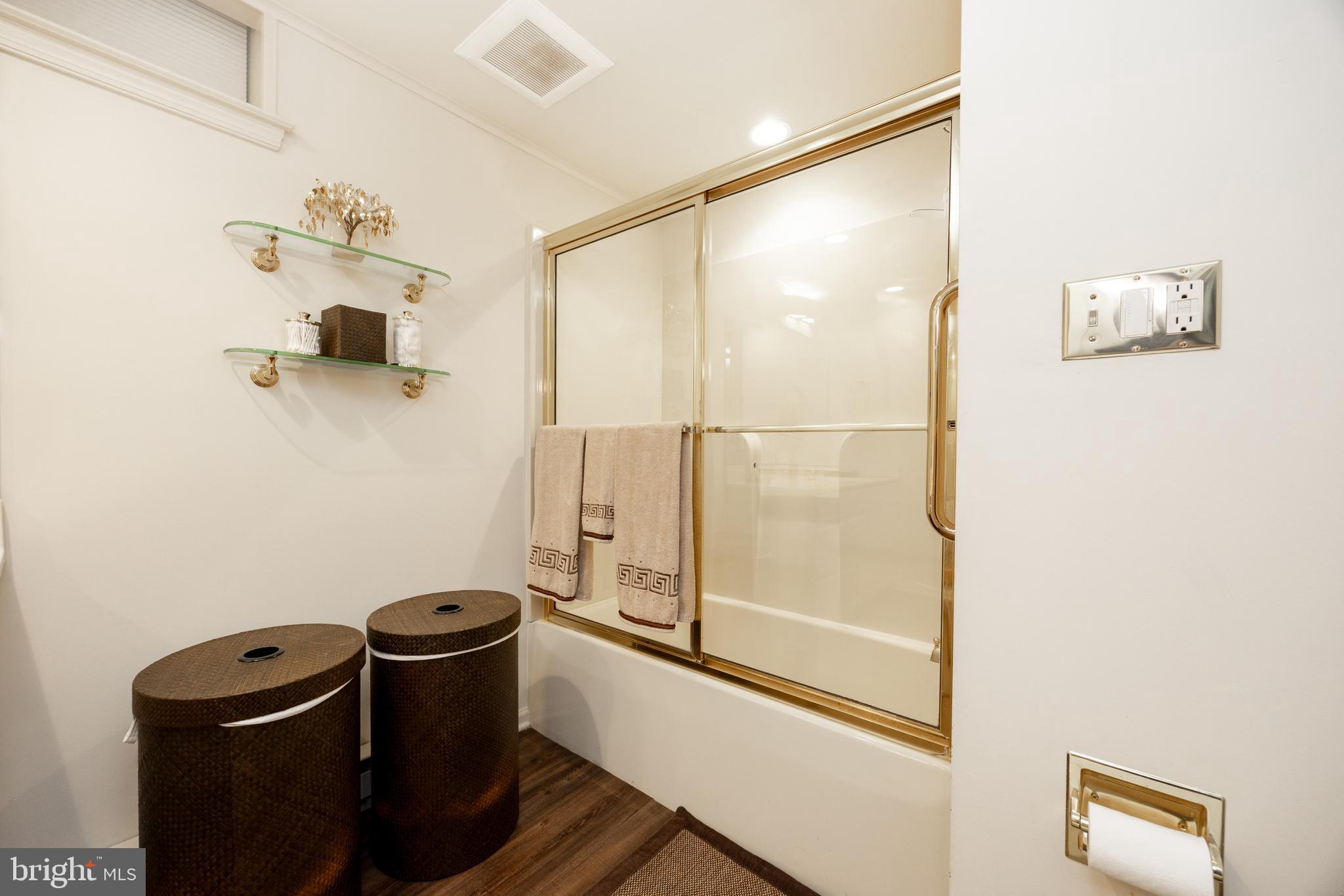 RADLEY RUN - Residential