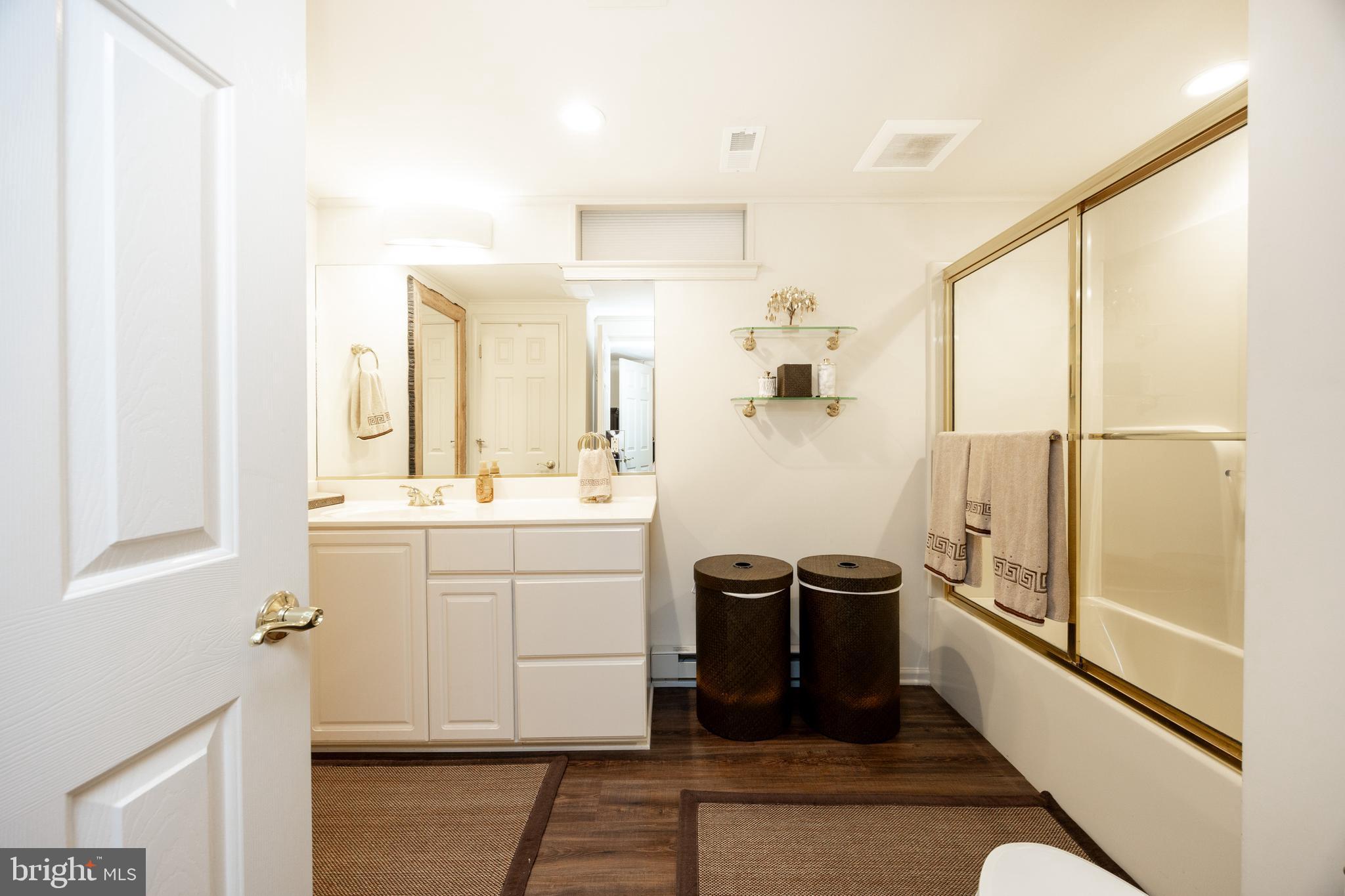 RADLEY RUN - Residential