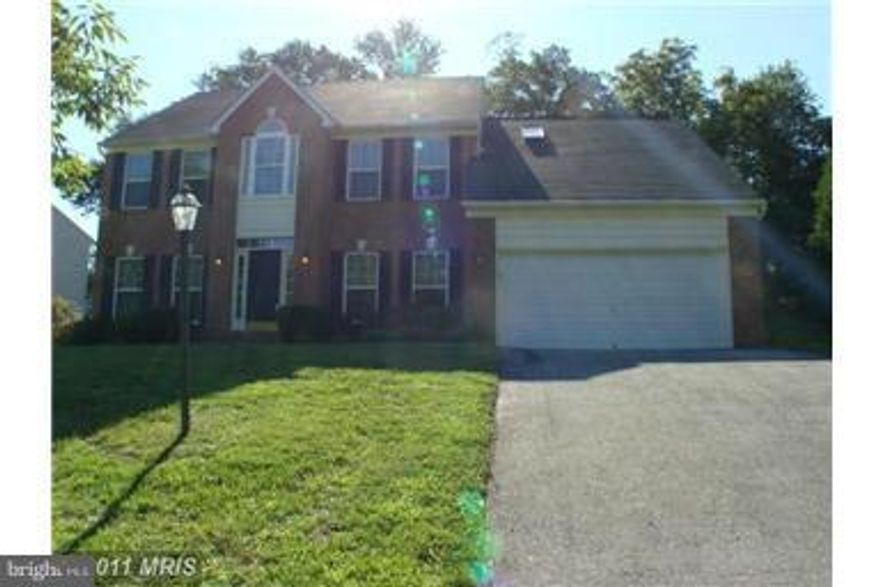 ONE OF THE MOST COVETED SCHOOL DISTRICTS IN HOWARD CO. VERY LARGE HOME WITH ALL THE BELLS & WHISTLES. 4  LARGE BEDROOMS UPSTAIRS, A DEN/OFFICE ON THE MAIN LEVEL, AN OPEN FM RM FROM THE KITCHEN AREA; PLUS A FULLY FINISHED LL W/FULL BATH AND AN ADDITIONAL SEPARATE RM TO BE USED FOR WHATEVER PURPOSE YOU MAY HAVE. LAWN CARE IS INCLUDED IN THE RENTAL FEE. THIS IS A SPECTACULAR RENTAL! NO PETS.