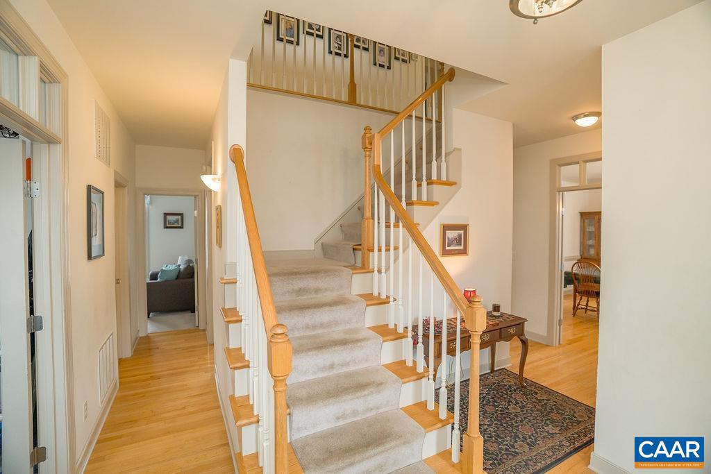 FOX HOLLOW - Residential