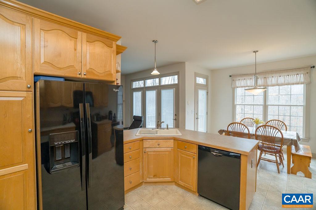 FOX HOLLOW - Residential