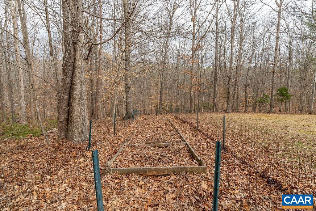 FOX HOLLOW - Residential